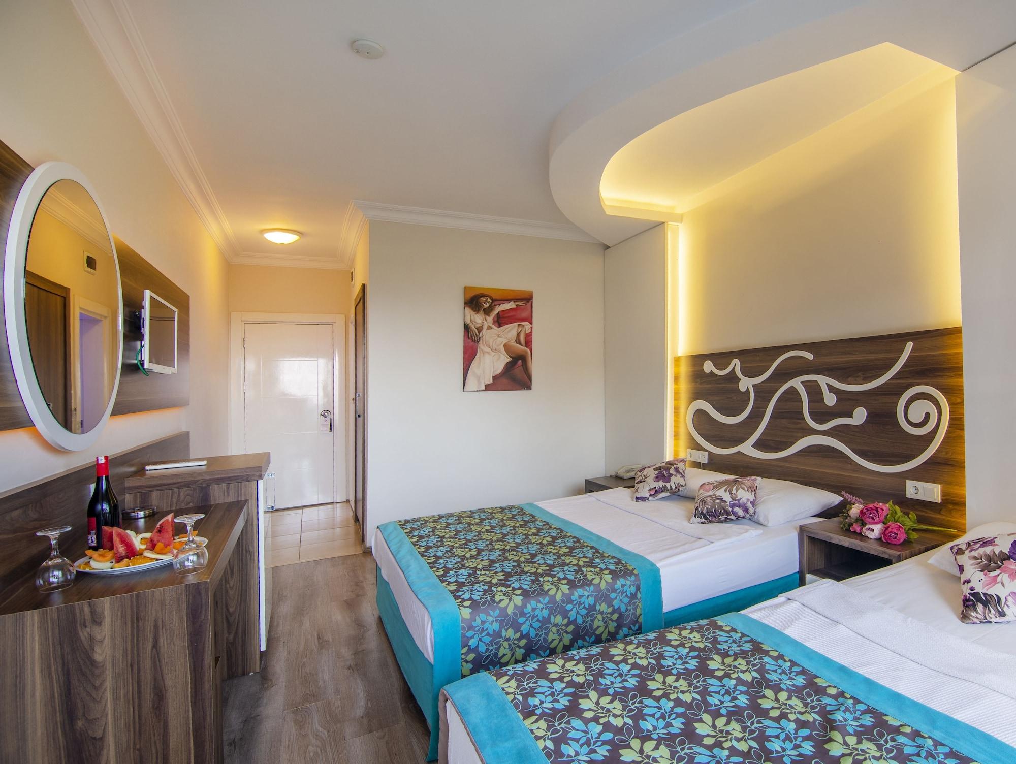 Kleopatra Blue Hawai Hotel Alanya Buitenkant foto