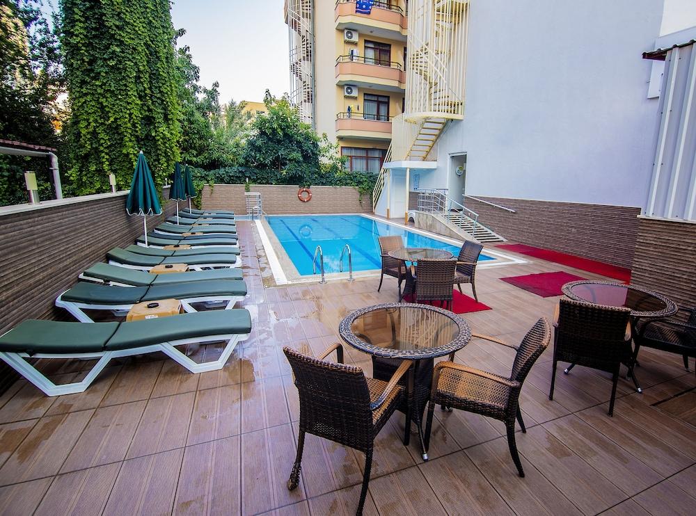 Kleopatra Blue Hawai Hotel Alanya Buitenkant foto