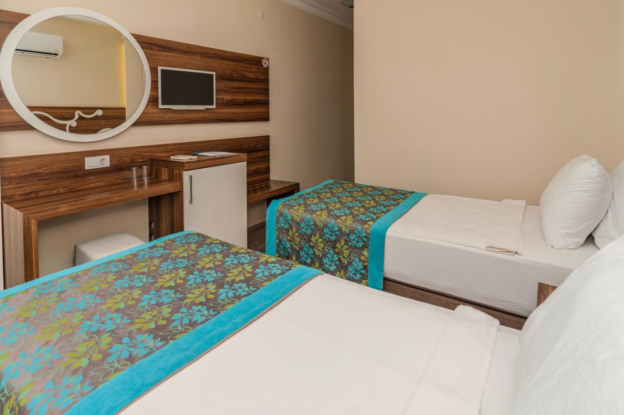 Kleopatra Blue Hawai Hotel Alanya Buitenkant foto