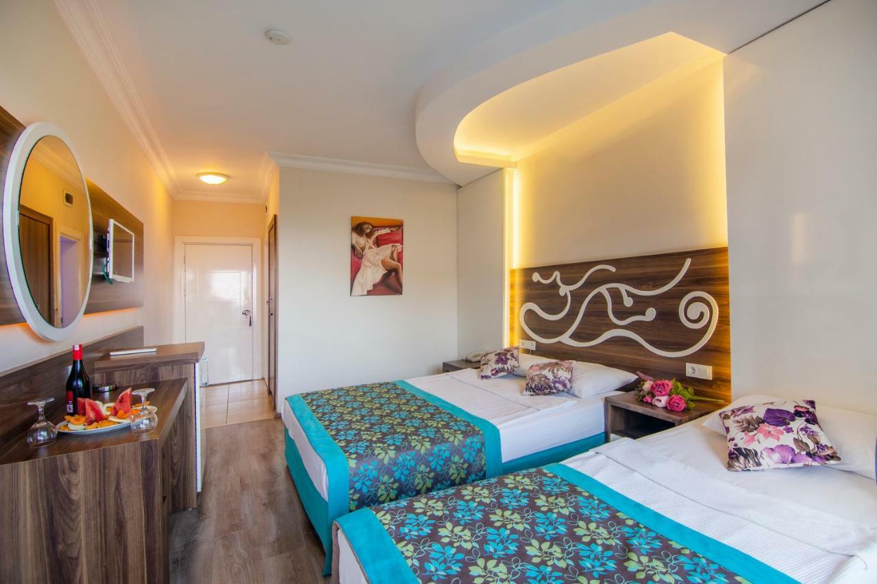 Kleopatra Blue Hawai Hotel Alanya Buitenkant foto